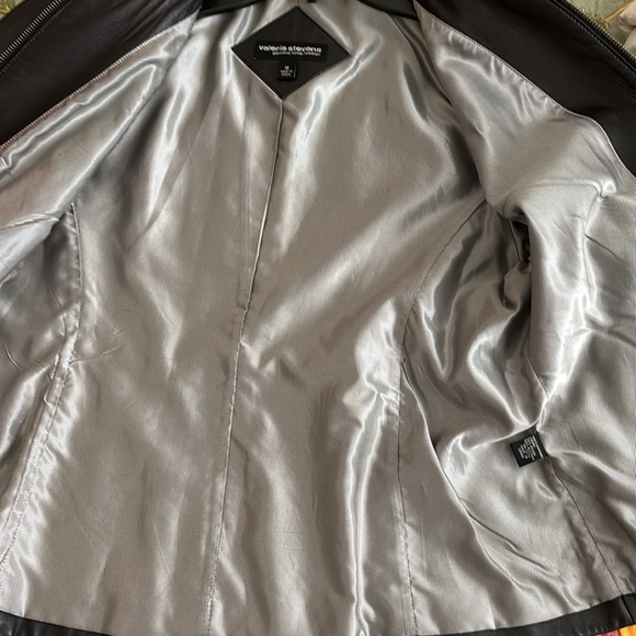 Leather jacket - Picture 7 of 9